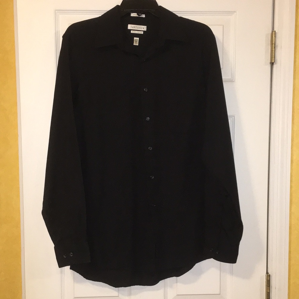 Men’s Van Heusen Dress Shirt